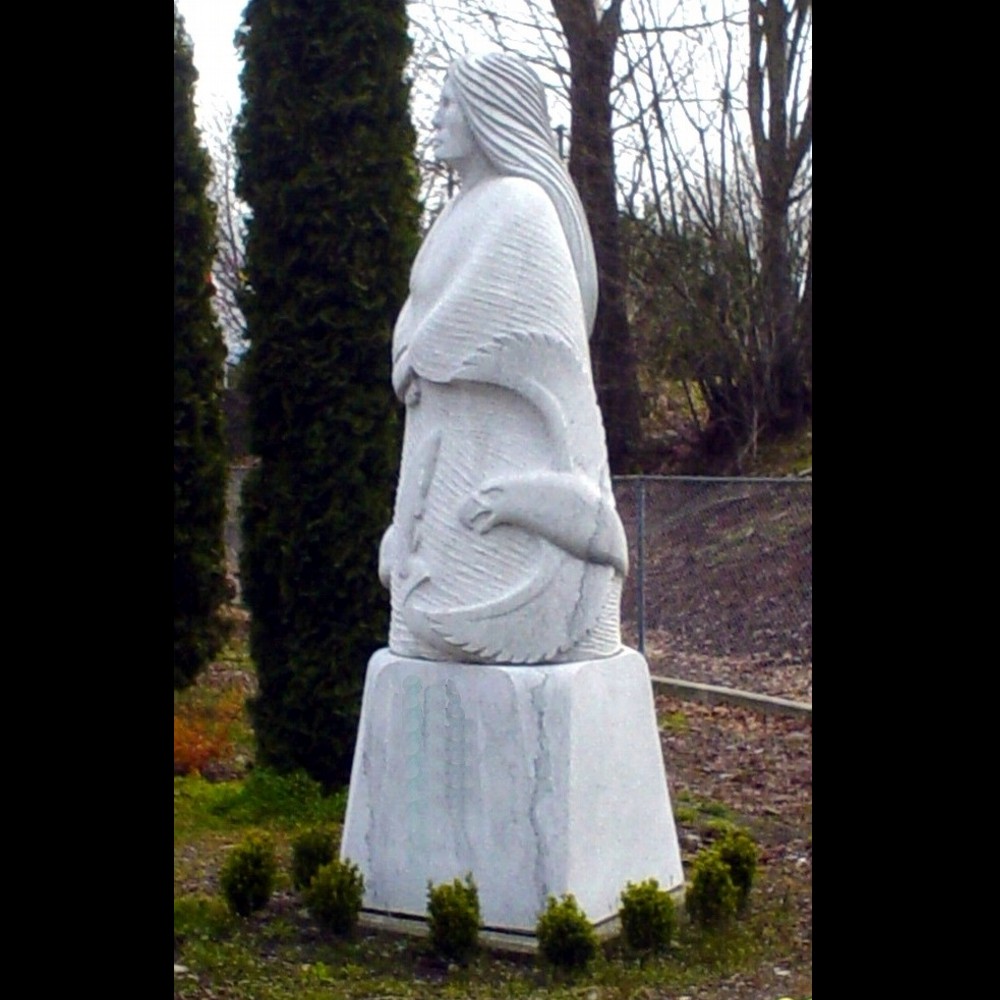 SPIRIT OF THE EARTH Leo dor marble 11feet tall 1999 Chemainus BC