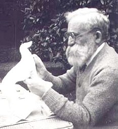 Francois-Pompon at work on bird form